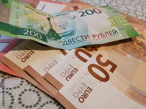 new paper money rubles and euros
