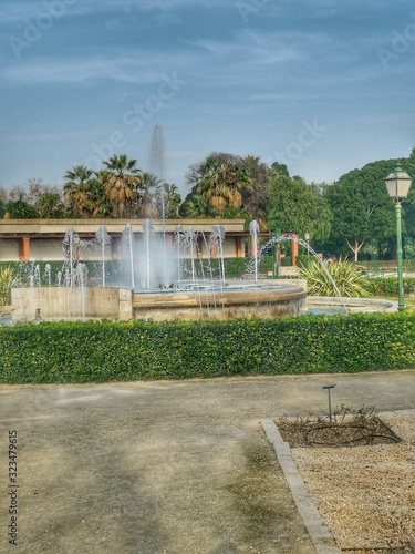 fountain water in valencia park