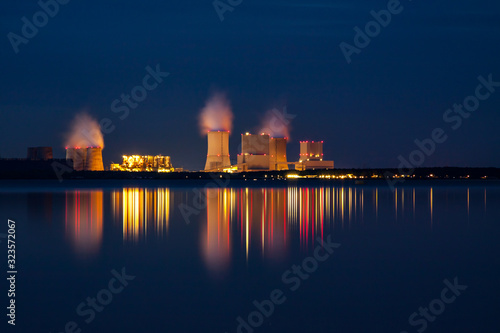 caol-fired power plant boxberg at night