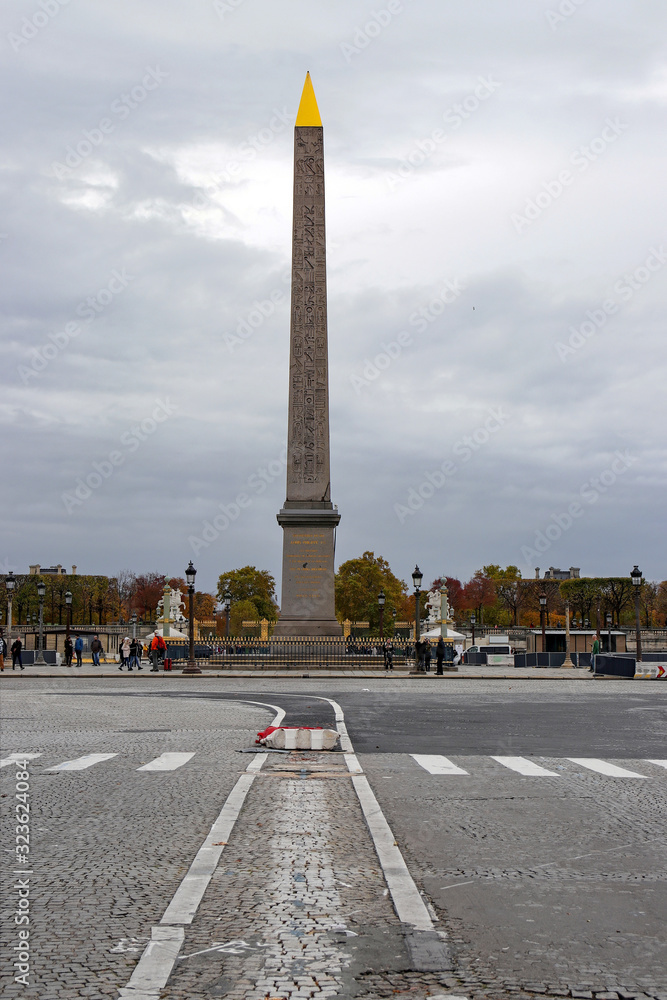 Obraz premium place de la concorde mit obelsik