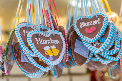 Lebkuchenherzen auf der Auer Dult in München_0155