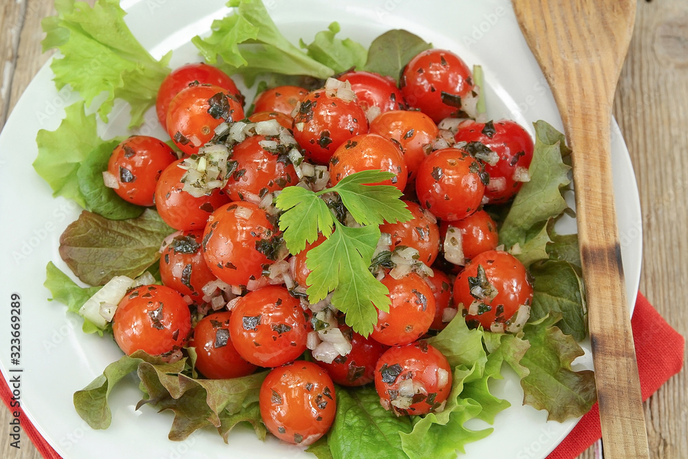 salade de tomates cerises à la vinaigrette salade de tomates cerises à la vinaigrette