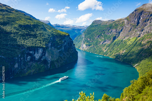 Fotografia Fjord Geirangerfjord with cruise ship, Norway.
