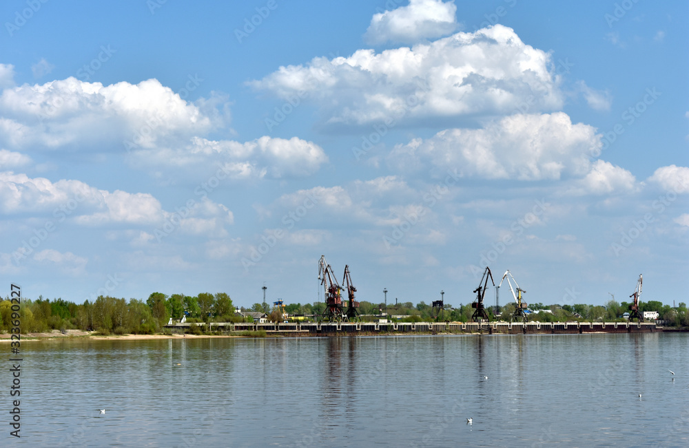 ships on the Volga river