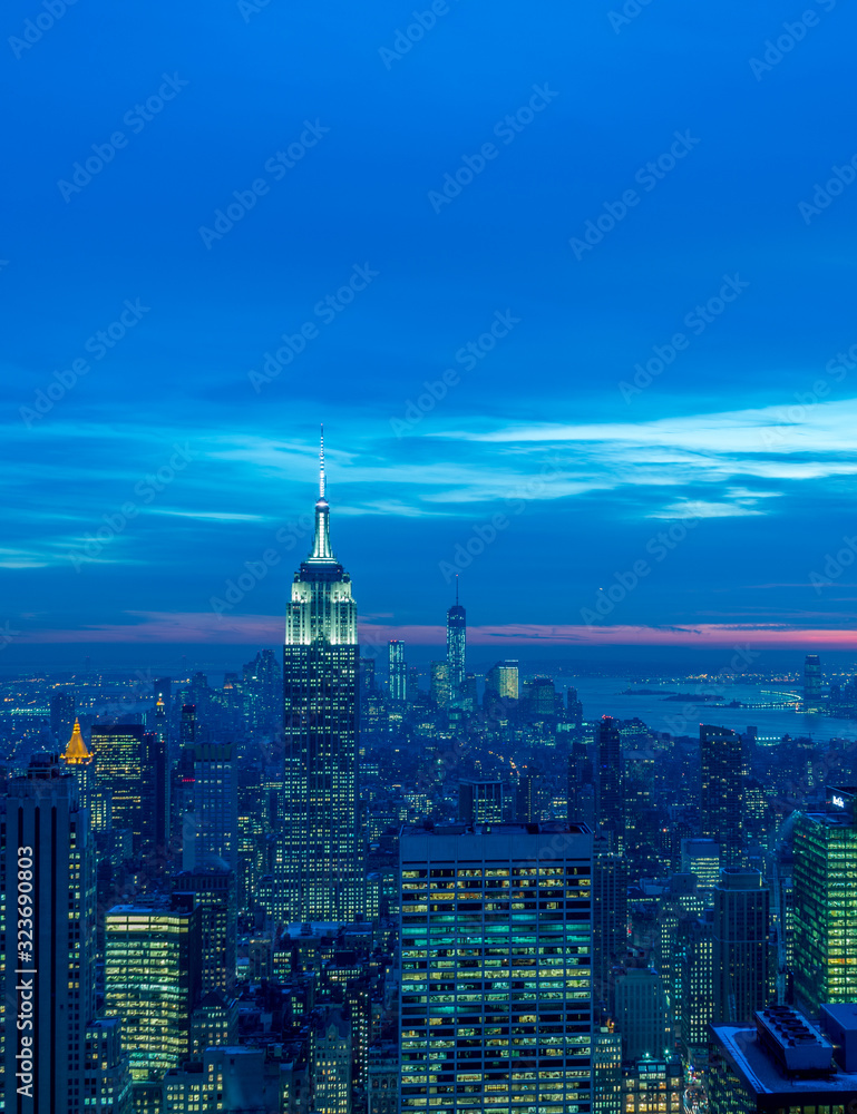 Naklejka premium View of New York Manhattan during sunset hours