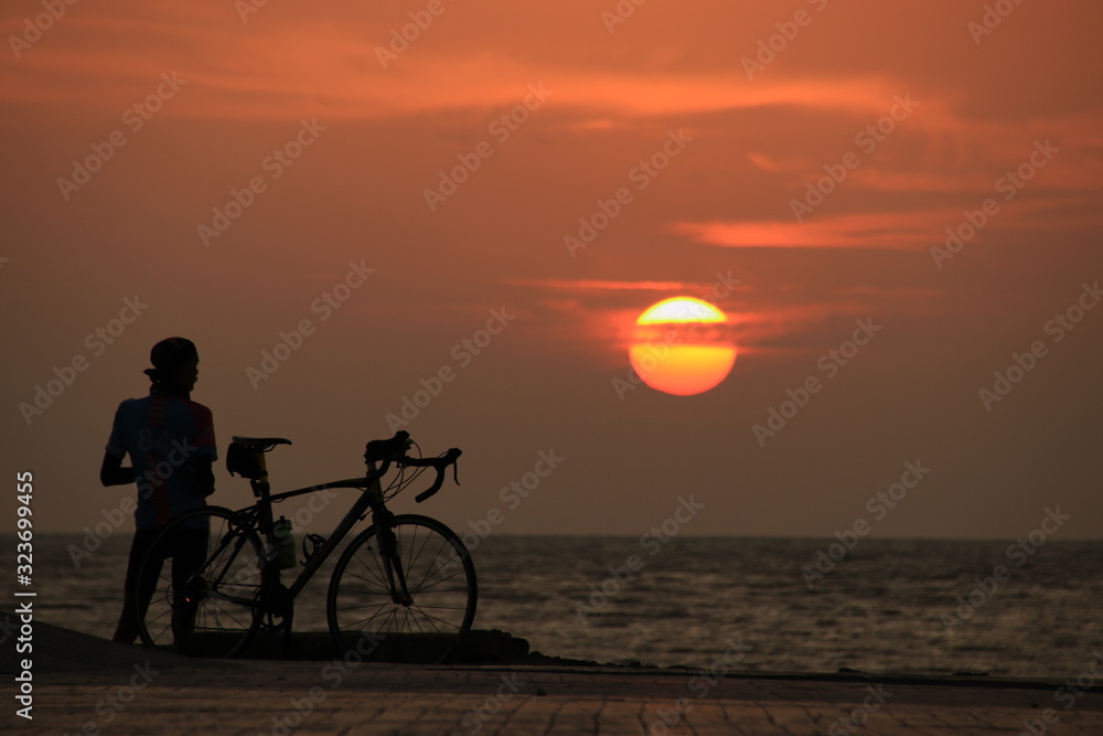 Fototapeta premium Sunrise at the beach