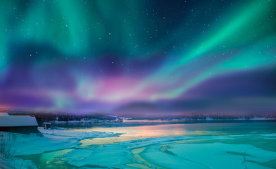 Leinwandbilder Nordlichter Aurora Borealis über Tromsø Norwegen  © muratart