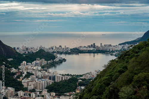 Fototapeta Naklejka Na Ścianę i Meble -  Elevated View of Rodrigo de Freitas Lagoon in Rio de Janeiro, Brazil