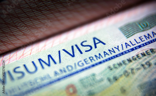 Quadro su tela Visa stamp in passport close-up