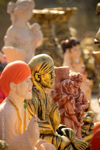 Wallpaper Mural Gold Statue of sai baba at footpath for selling in india Torontodigital.ca