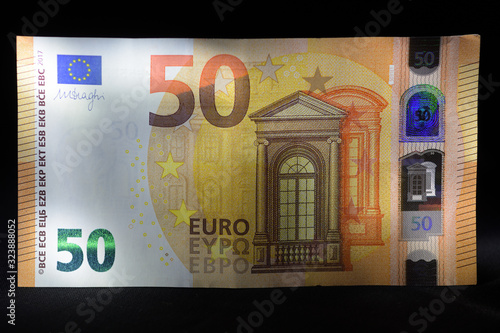 banconote euro con luci suggestive photo