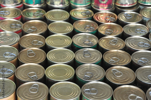 row of aluminum cans