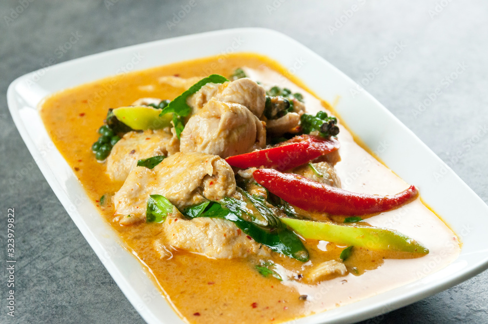 Stir fried chicken and curry paste, thai food