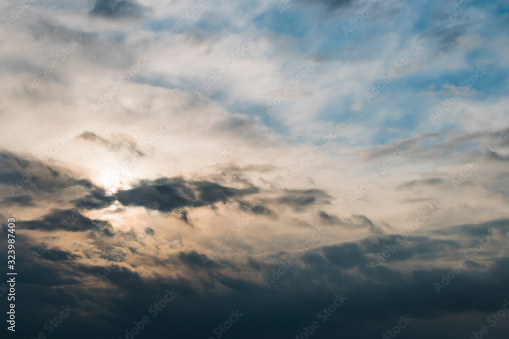 Obraz premium Frowning clouds in the evening sky