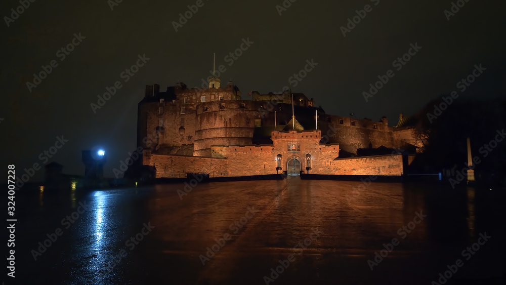 Edinburgh Castle - beautiful night view - travel photography