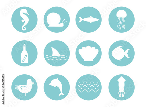 Isolated sea life block style icon set vector design