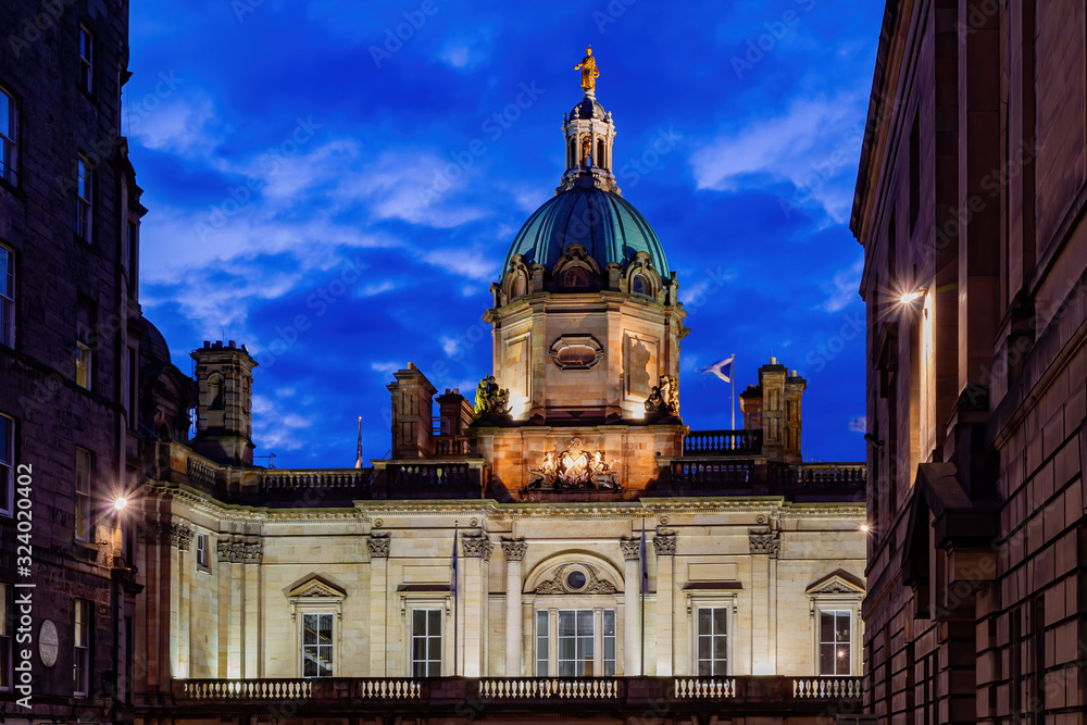 Fototapeta premium Night view of the Museum on the Mound