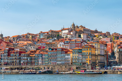 Fototapeta Naklejka Na Ścianę i Meble -  Porto, Portugal cityscape