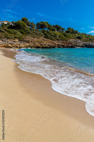 Cala Mendia Strand Urlaub mit Meerblick im Sommer photo