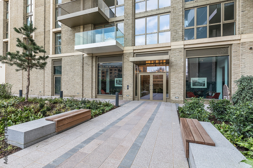 Fotografie Modern building in Wapping London
