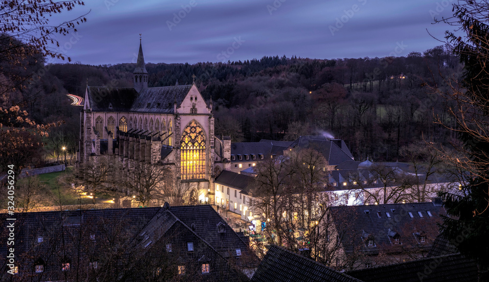 Naklejka premium Altenberger Dom am Abend