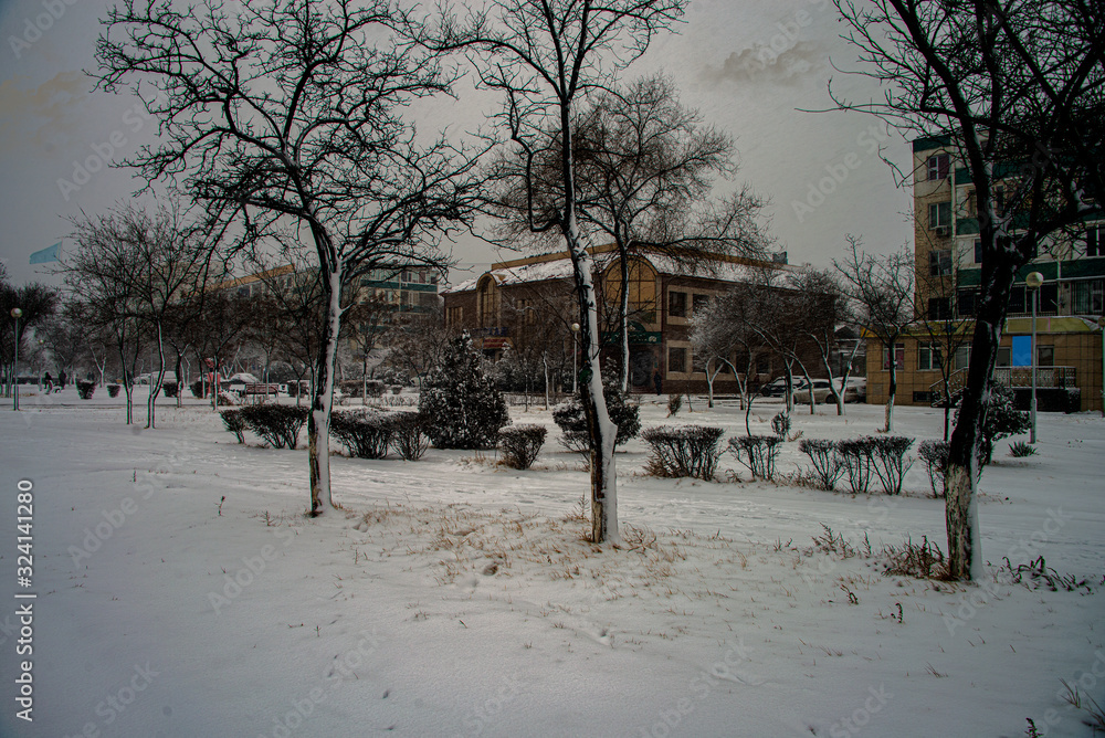 Городской пейзаж со снегом