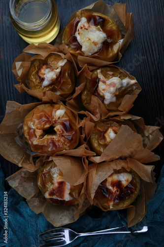 baked apples in parchment paper