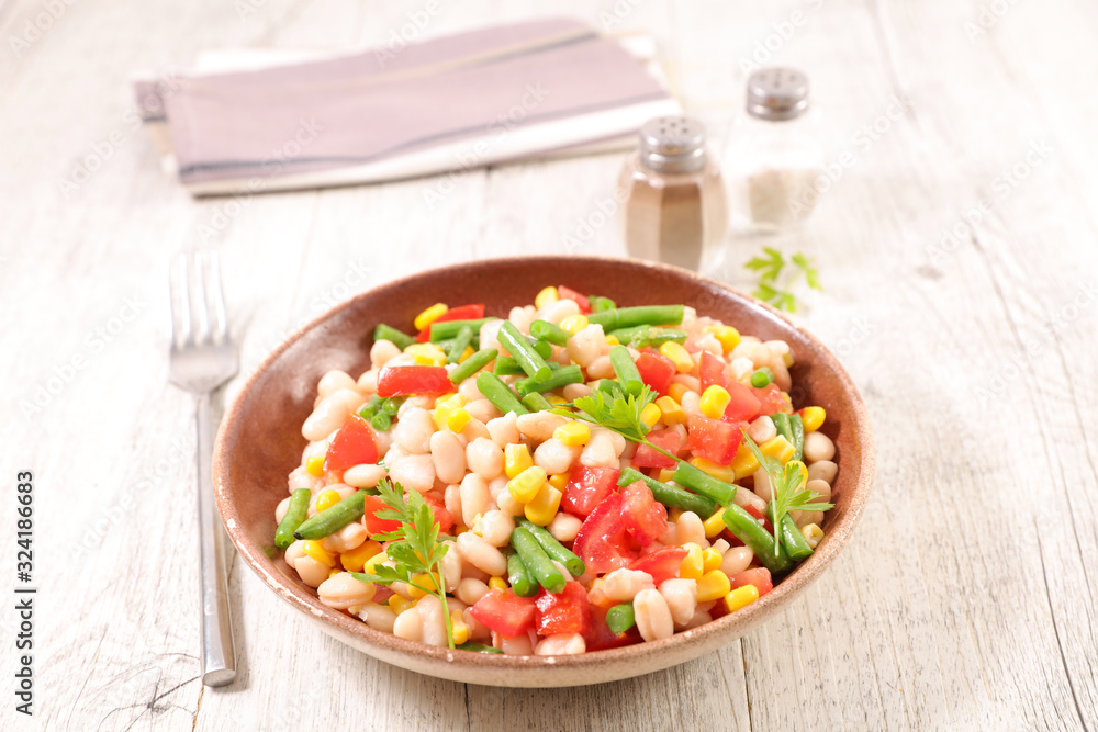 white bean salad with green bean, corn and tomato white bean salad with green bean, corn and tomato
