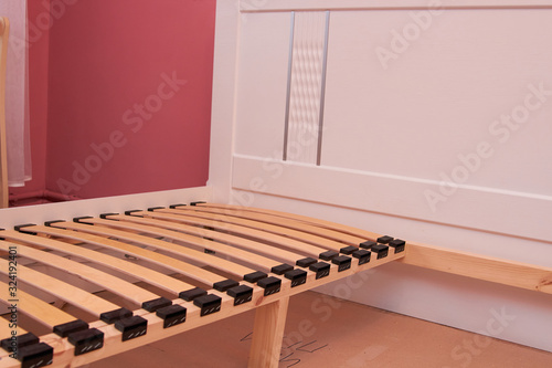 slats beds,curved wooden slats for the bed, assembling the slats bed