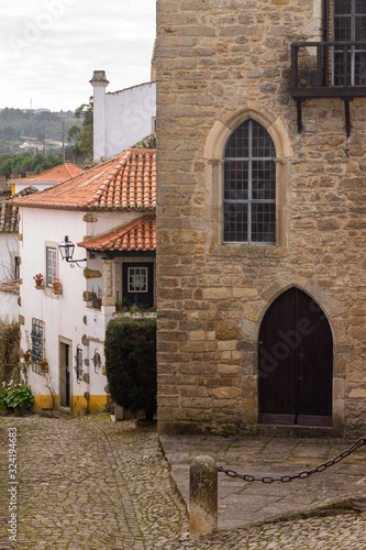 Fototapeta Naklejka Na Ścianę i Meble -  Rua na Vila medieval de Óbidos, Portugal