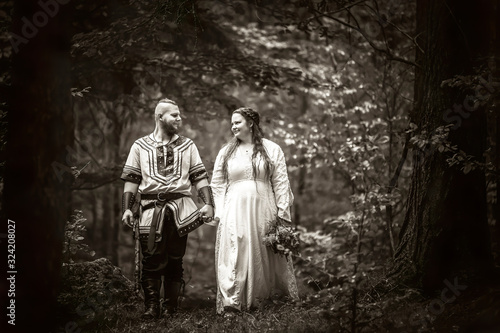 viking wedding, pair shooting, celtic wedding, non-traditional ceremony