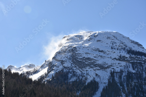 Minte Cristallo, Tofana, Tofana di Mezzo, Fanesgruppe, Dolomiten, Sextener Dolomiten, Hohe Gaisl, Südtirol, Venetien, Winter, Sturm, Wind, Verwehung, Schnee, Schneeverwehung, Dolomitenstraße, Höhlenst photo