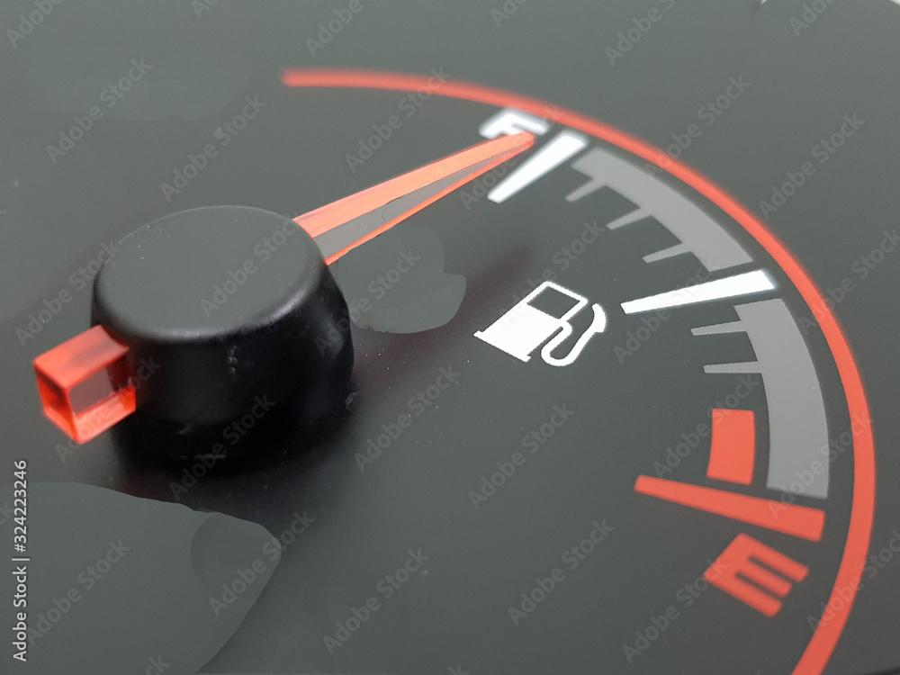 Naklejka premium Fuel pointer indicate close up 