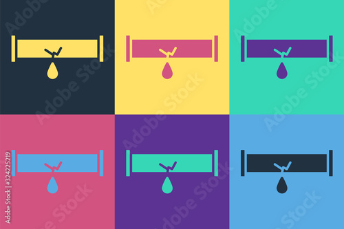 Pop art Broken metal pipe with leaking water icon isolated on color background. Vector Illustration