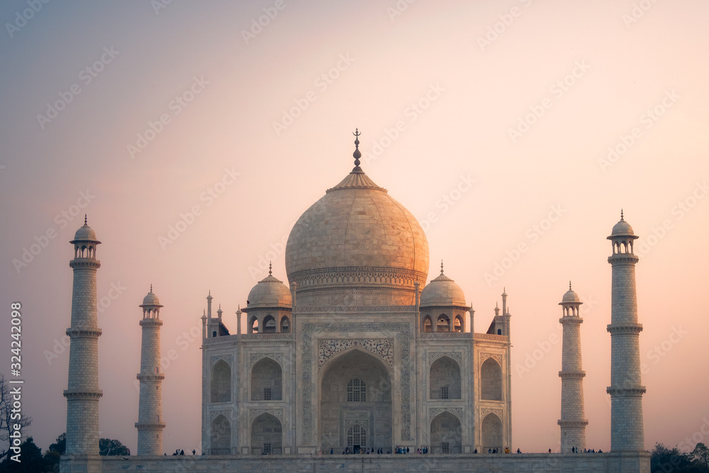 Obraz premium Taj Mahal Before Sunset, Agra city, India.