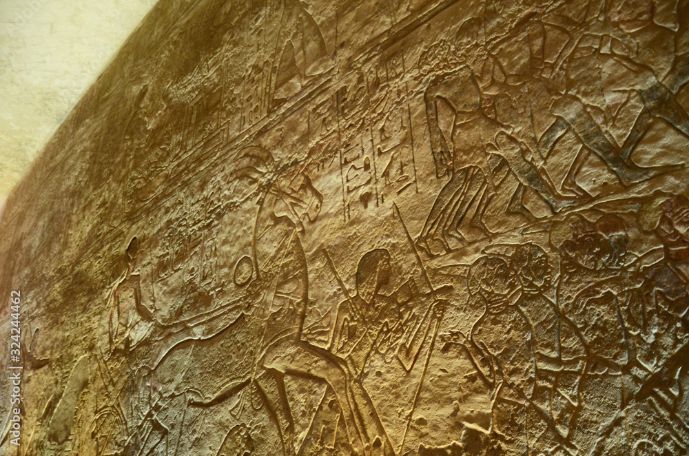 Obraz na plátně Interior of Abu Simbel with intrigue mural and egyptian hieroglyphs