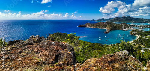 sea and blue sky of Antigua 