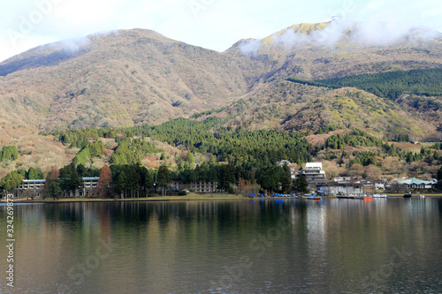 Lake Ashinoko photo