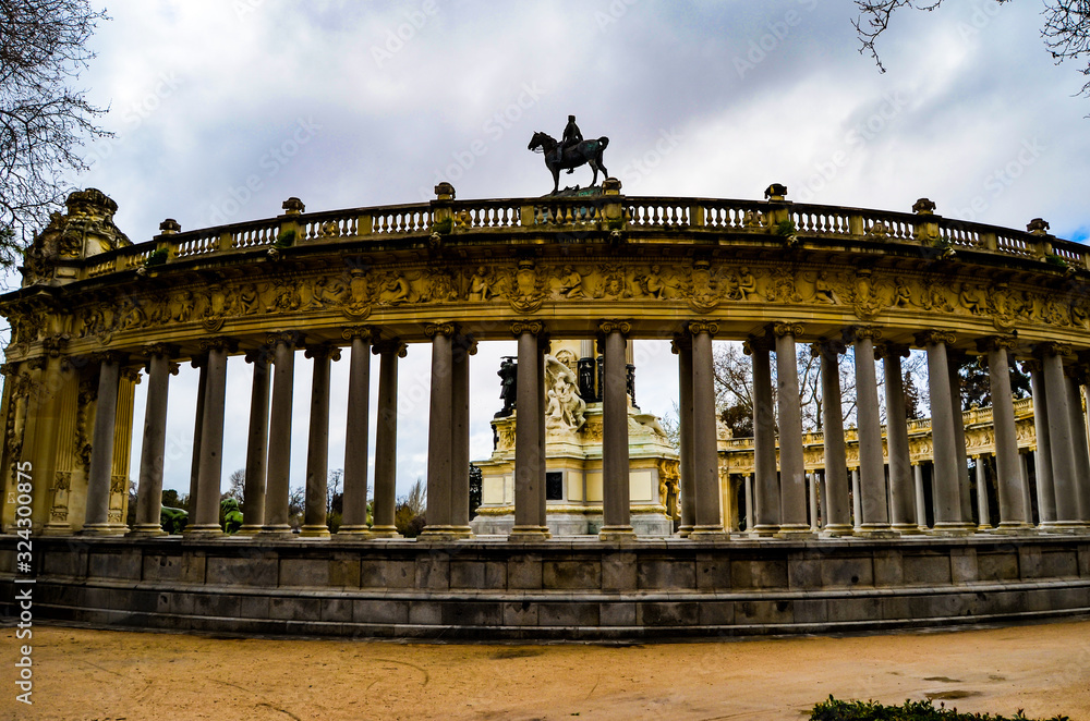 Naklejka premium palace in madrid spain
