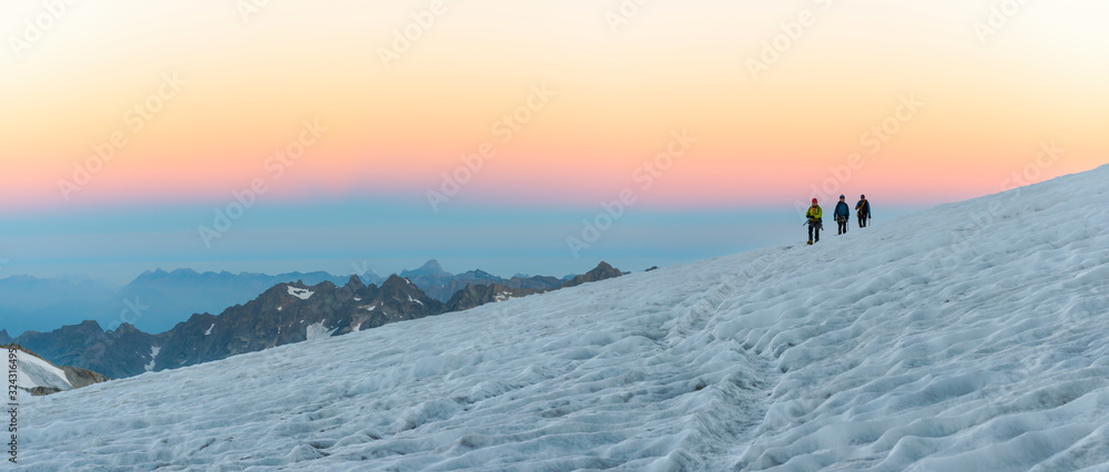 France, Mont Blanc Massif, Chamonix, Mountaineers at Glacier du Tour France, Mont Blanc Massif, Chamonix, Mountaineers at Glacier du Tour