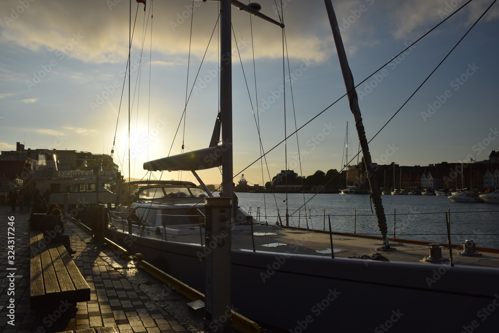 Obraz premium Sunset over Bergen´s Port