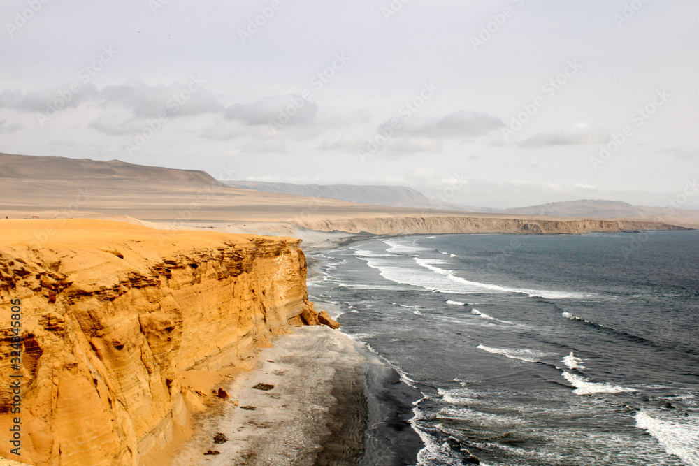 Paracas beach