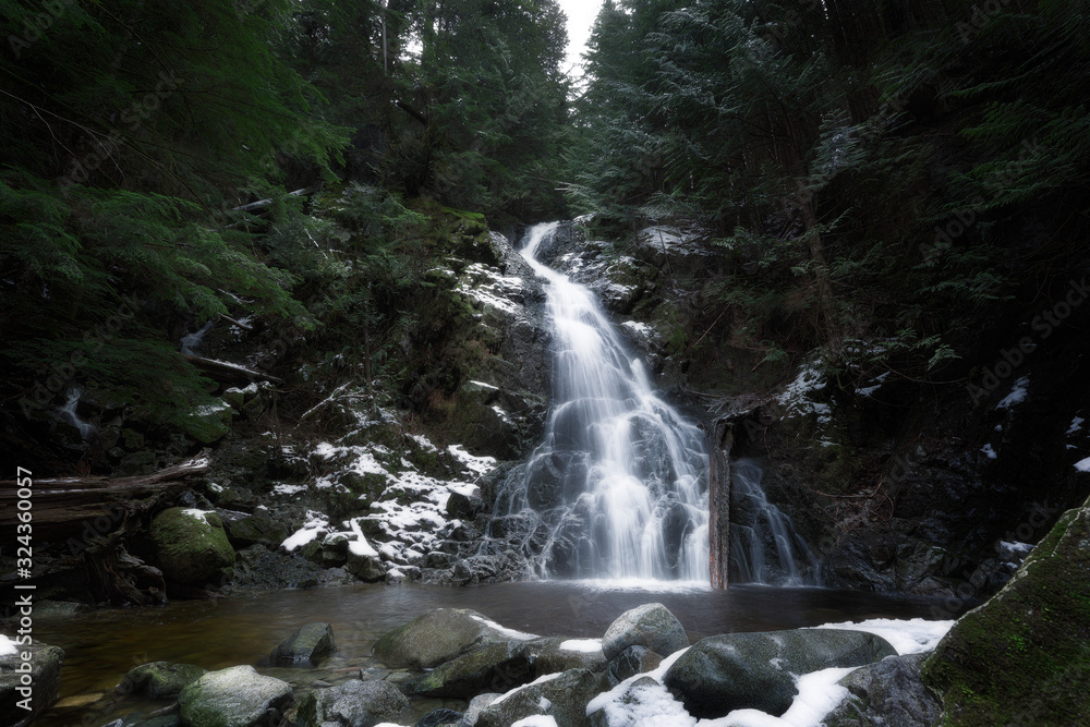 Fototapeta premium Sawblade Falls - British Columbia