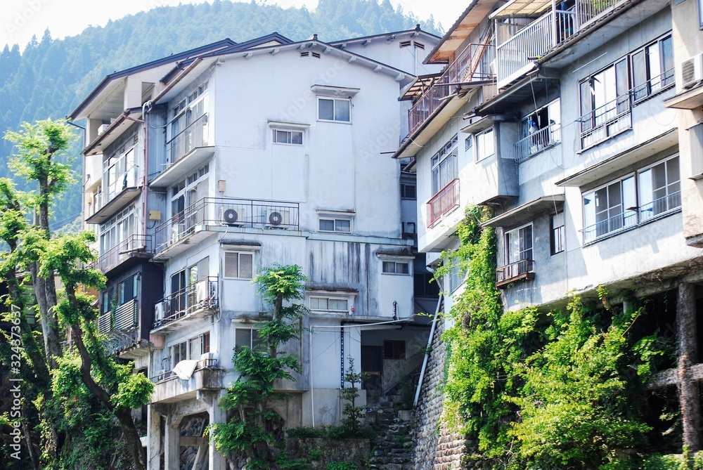 旅館 旅館