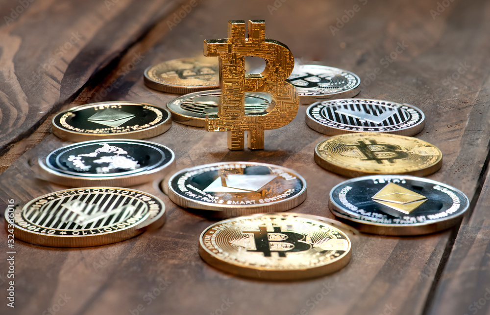 Digital coins with figurines, an interpretation of investors