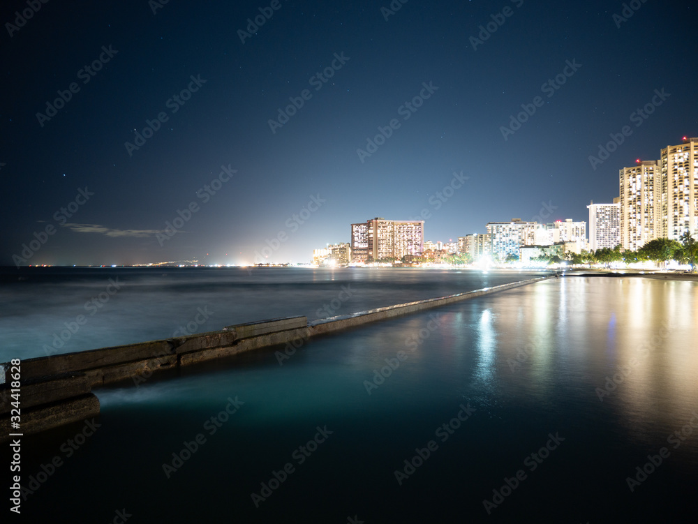 Obraz premium Waikiki Sea Wall