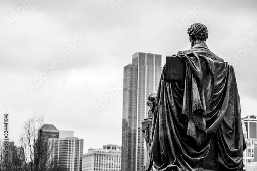 lincoln statue chicago © christopher