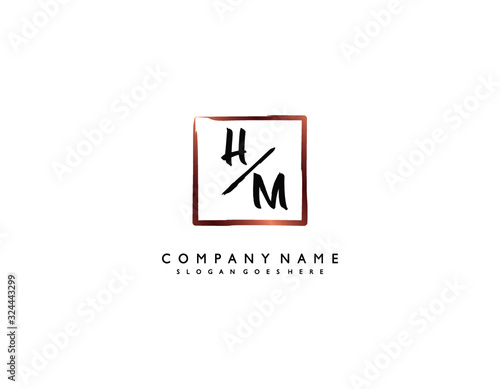 letter HM MH minimalist feminine handwriting logo. vector design of wedding invitation badges, fashion, beauty,