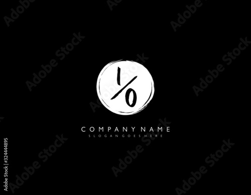 letter IO OI minimalist feminine handwriting logo. vector design of wedding invitation badges, fashion, beauty,