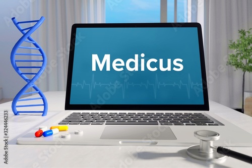Medicus – Medizin, Gesundheit. Computer im Büro mit Begriff auf dem Bildschirm. Arzt, Gesundheitswesen photo